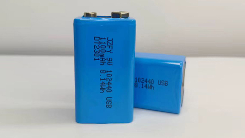 What are the typical positive electrode materials for lithium-ion batteries?